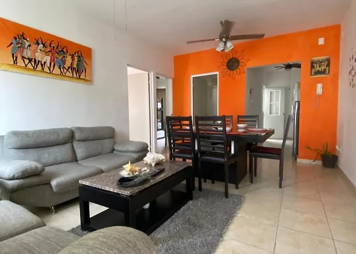 En Fraccionamiento Privado 6 Personas, 5 Camas, Piscina Cerca De La Playa *